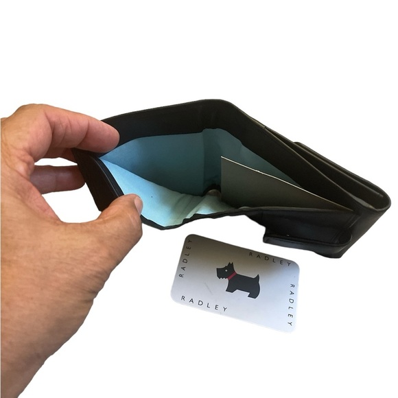 Leather wallet Radley London Black in
Leather - Picture 5 of 6